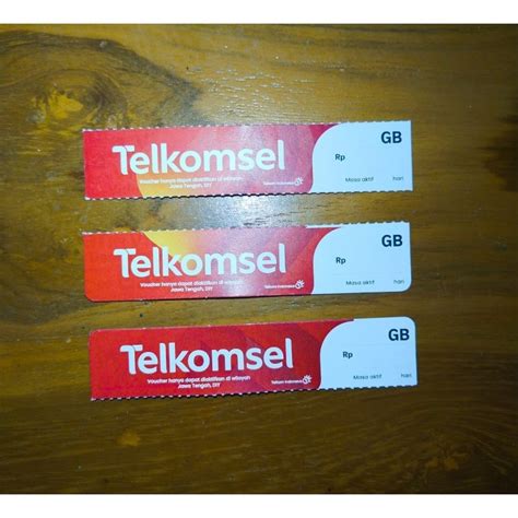 Sertifikat, penghargaan, tanda, atau dokumen yang dipajang di kos golden Kuota browsing Telkomsel dan PayPal Game Voucher peluang online arena tempur